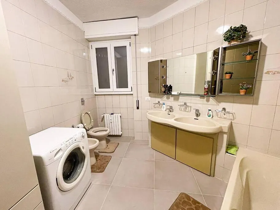 בית הארחה III - Cozy Single Room A מילאנו